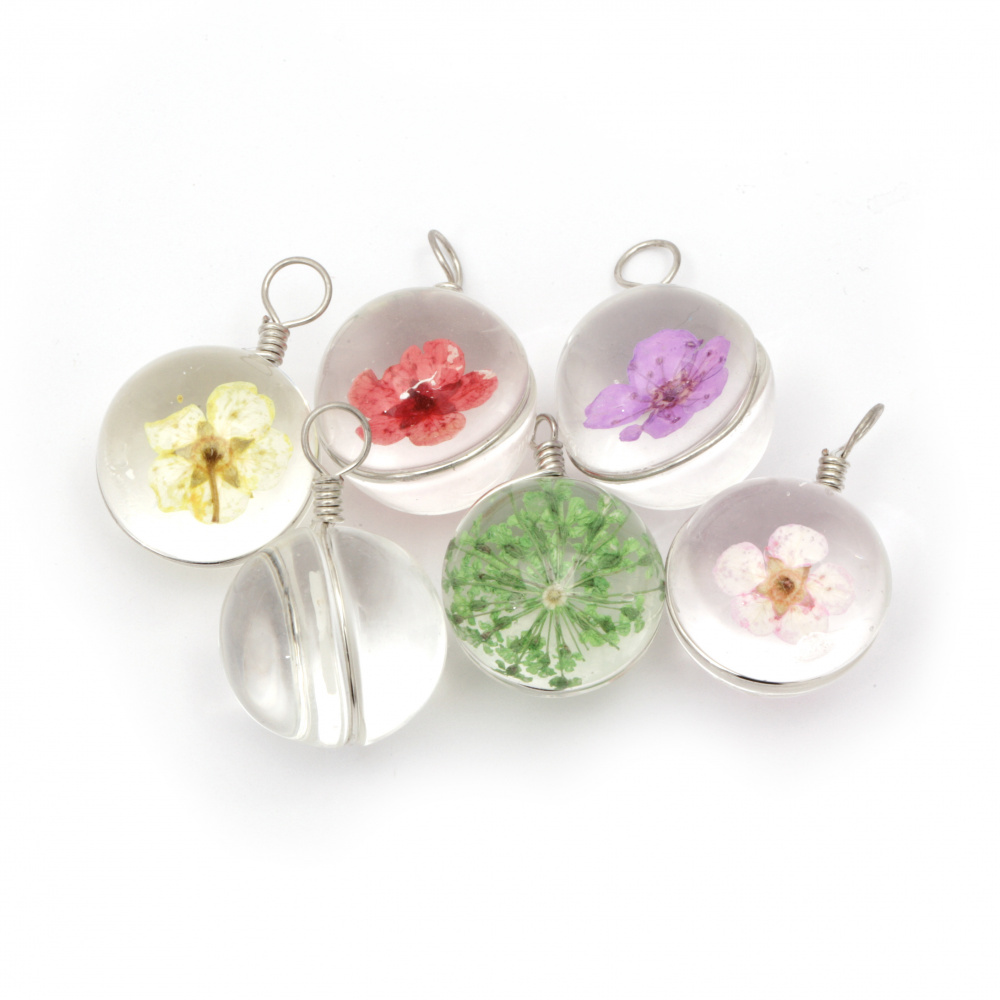 Glass pendant with built-in natural flowers 28x18 mm mix