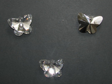 Pandantiv cristal fluture 30x23 mm gaură 1 mm