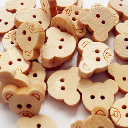 Bear's head shaped wooden button 11x13 mm hole 1 mm wood color  - 10 pieces