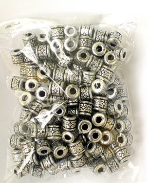 Perle metalizate forma  cilindrul 8x8mm gaură 3,5 mm culoare argintiu -20 grame ~60bucăți