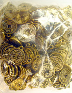 Pendant metallic coin 19x15x2 mm color gold -50 grams