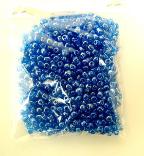 Мъниста стъклена 4 мм прозрачна перлена тъмно синя -50 грама