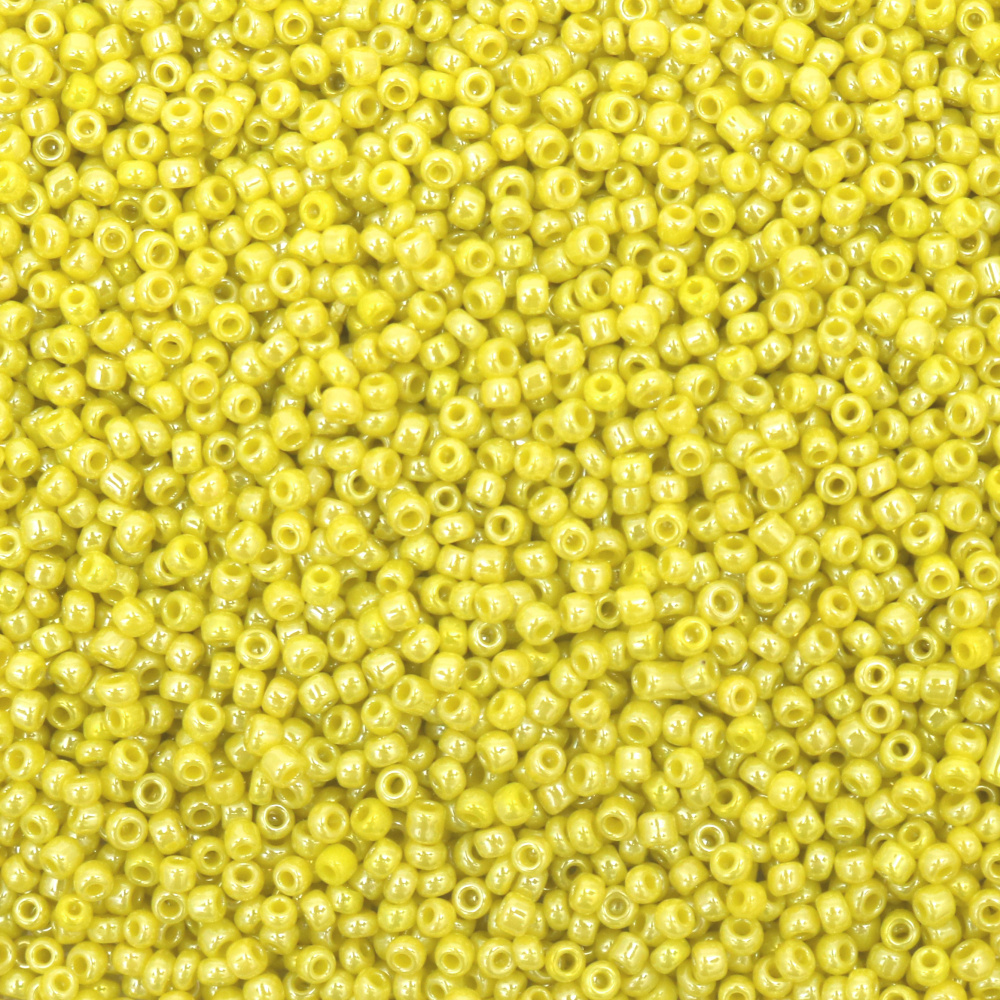 Glass beads 3 mm thick pearl yellow -50 grams