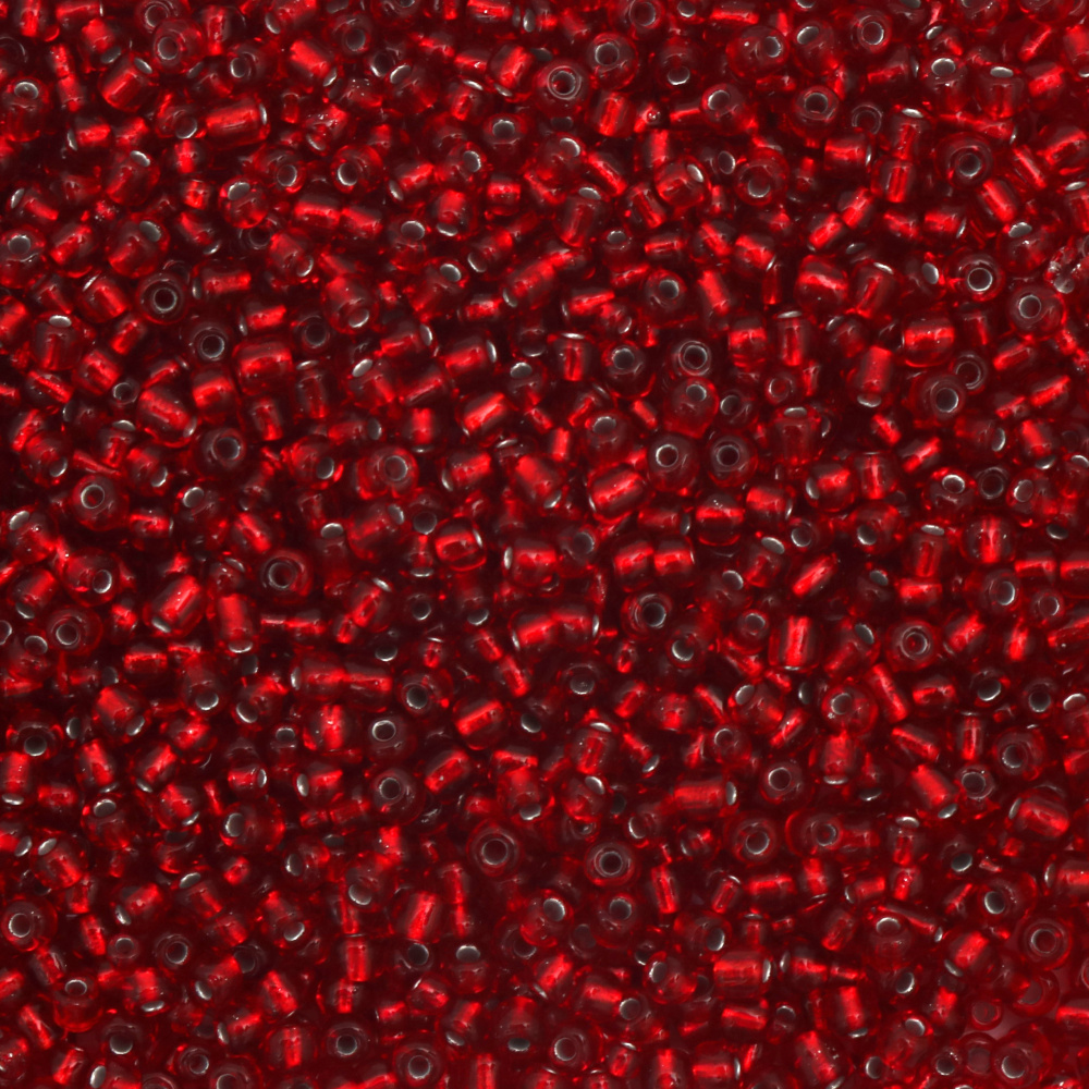 Γυάλινες χάντρες   seed 4 mm ασημένιο με βασή σκούρο κόκκινο -50 γραμμάρια