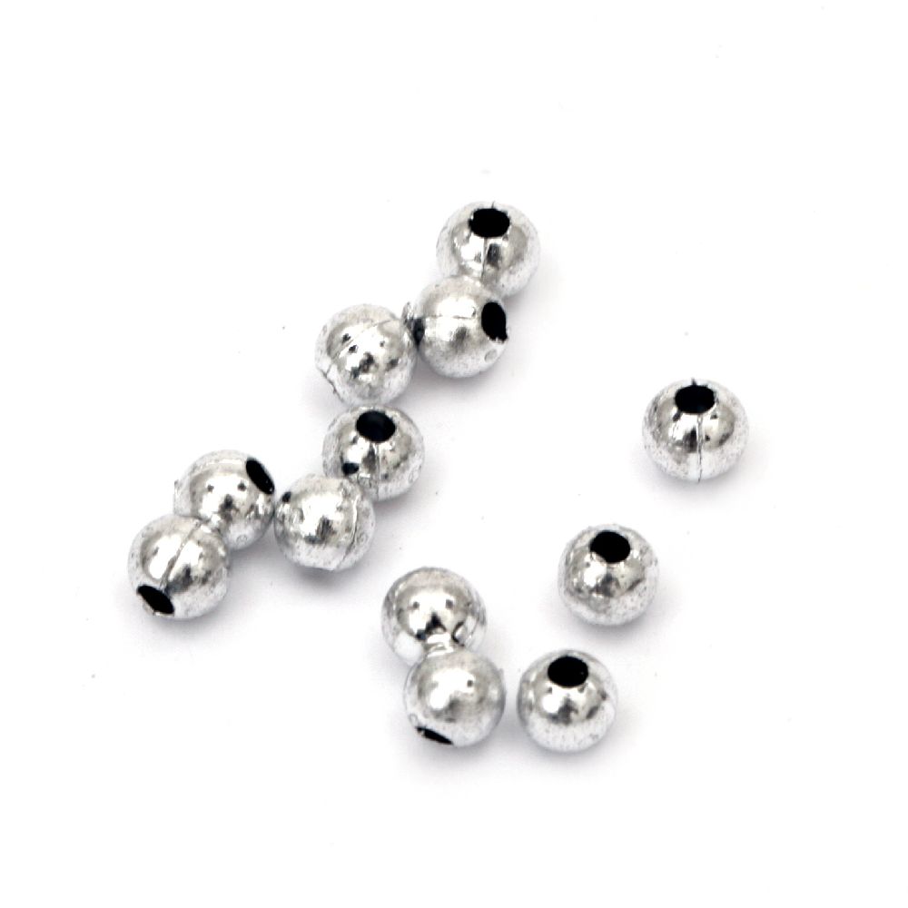 Perlă metalizată 4 mm gaură 1,5 ~ 2mm culoare alb -50 grame ~ 1440 bucăți