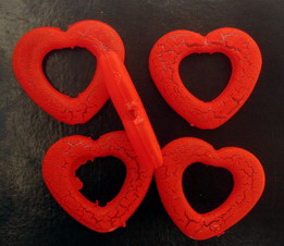 Acrylic crackle heart bead 28 mm red - 50 grams