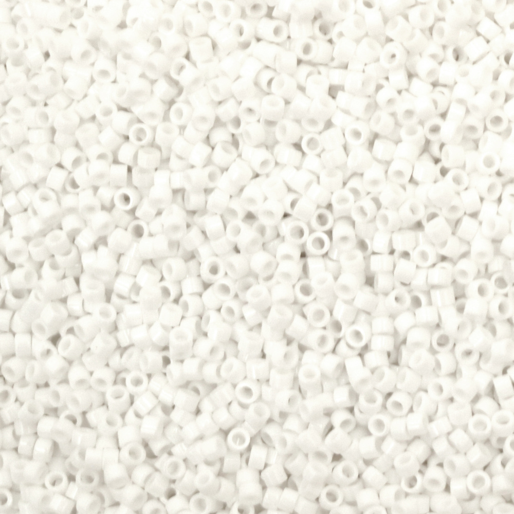 Glass Beads MIYUKI Delica Round / 2.5x1.6 mm, Hole: 0.8 mm / Solid White -10 grams ~ 790 pieces