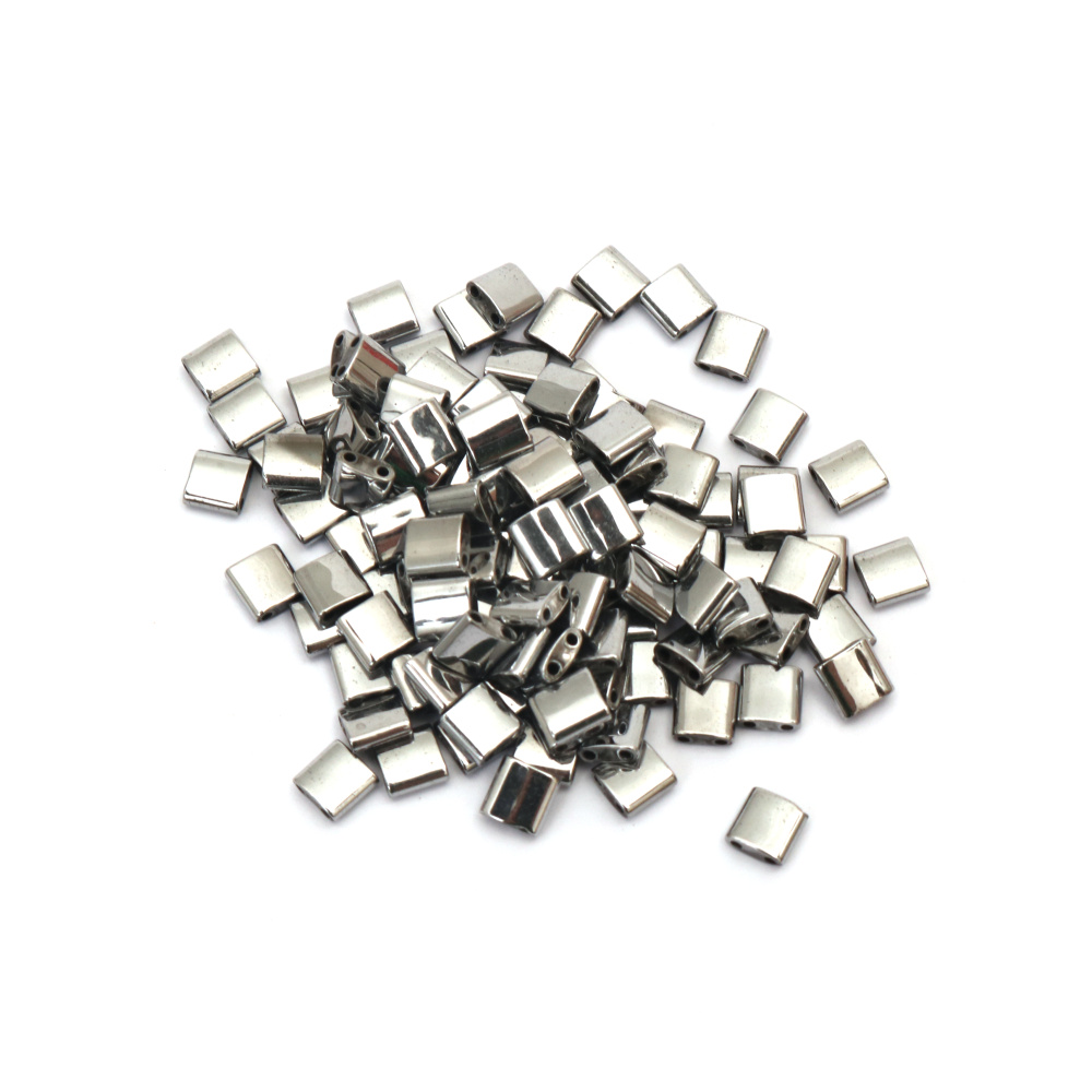 Margele de sticla tip MIYUKI TILA 5x5x1,9 mm gaura 0,8 mm culoare galvanizata argintiu metalic -4 grame ~23 bucati