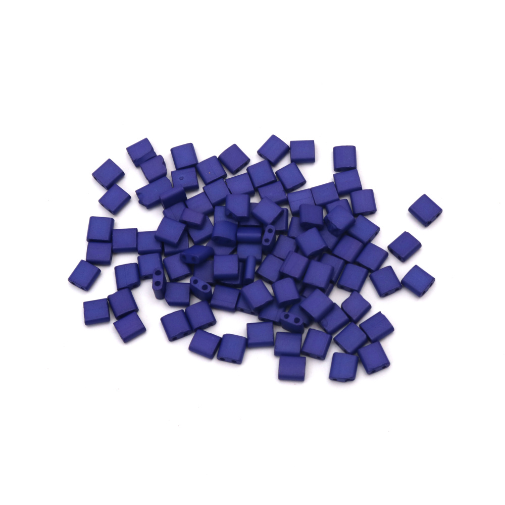 Мъниста стъклена тип MIYUKI TILA 5x5x1.9 мм дупка 0.8 мм плътна перлена сатен синя индиго -4 грама ~43 броя