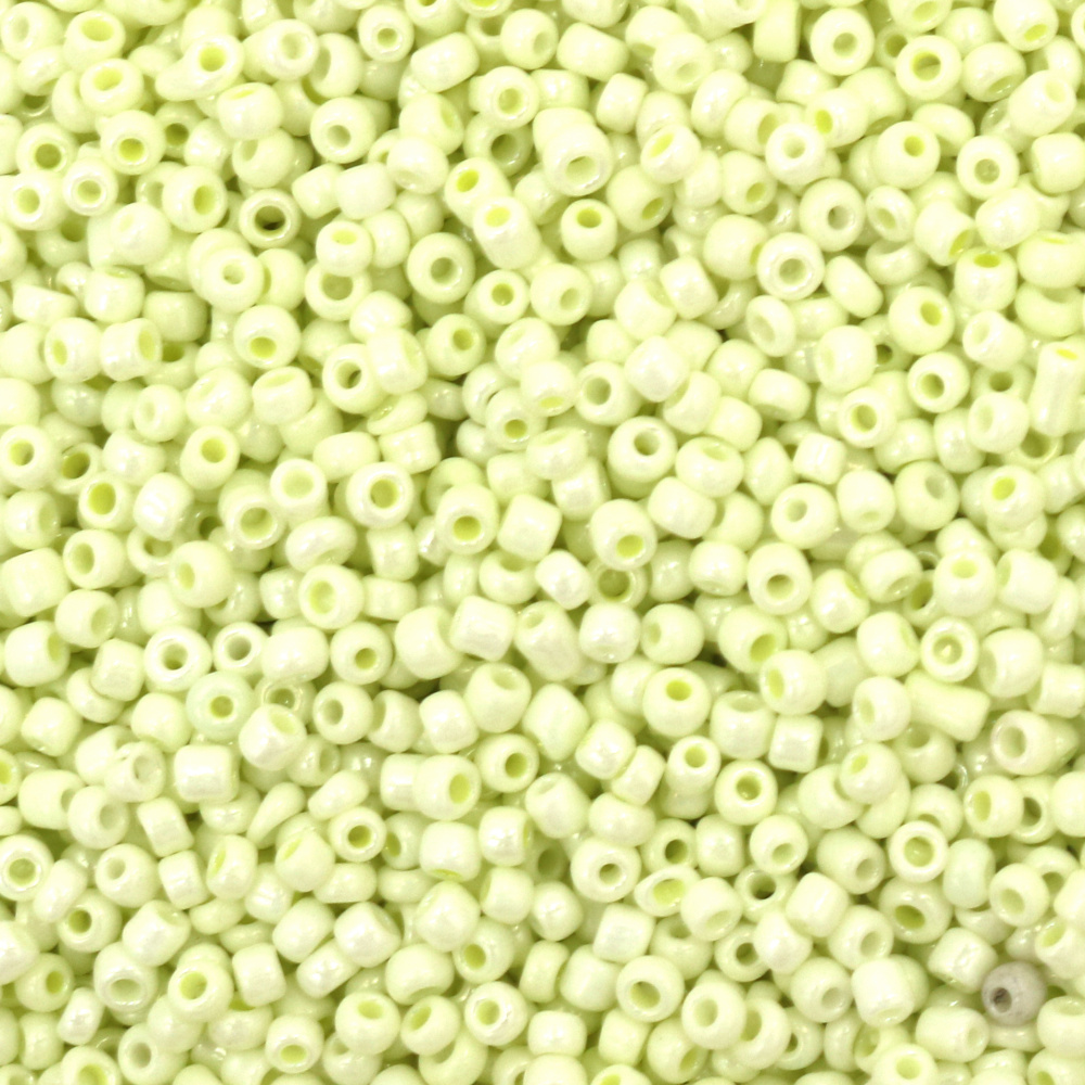 Glass Seed Beads / 3 mm / Solid Pearl Pale Pastel Lime - 20 grams ~ 660 pieces