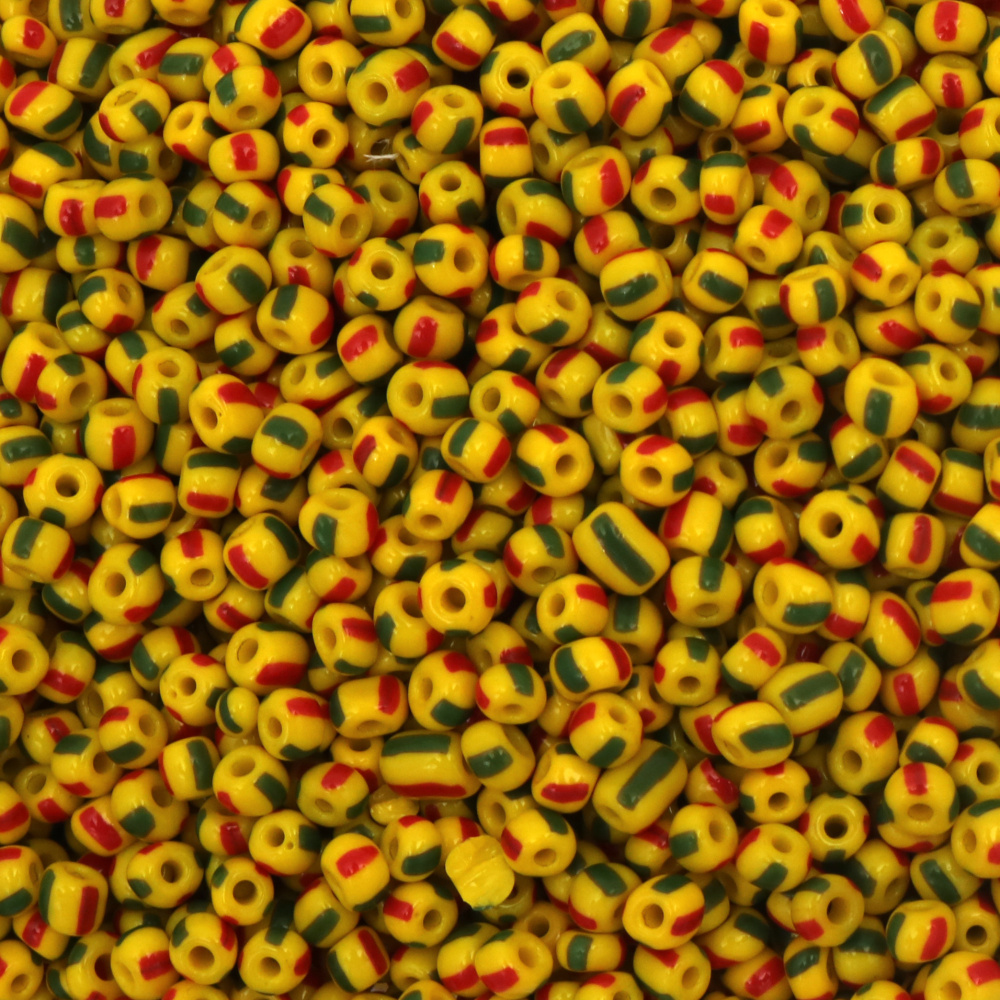 Мъниста стъклена 4~4.8 мм дупка 2~2.2 мм плътна трицветна жълта с червено и зелено -15 грама ~168 броя