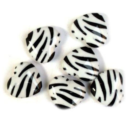 Two-color bead heart 20x17x6 mm black and white - 30 grams