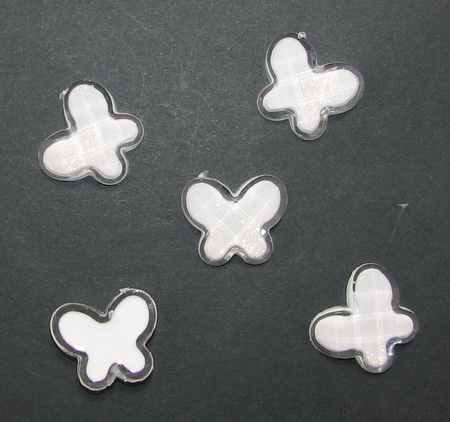 Transparent Acrylic Butterfly Bead with white base 17x20x5.5 transparent - 10 pieces