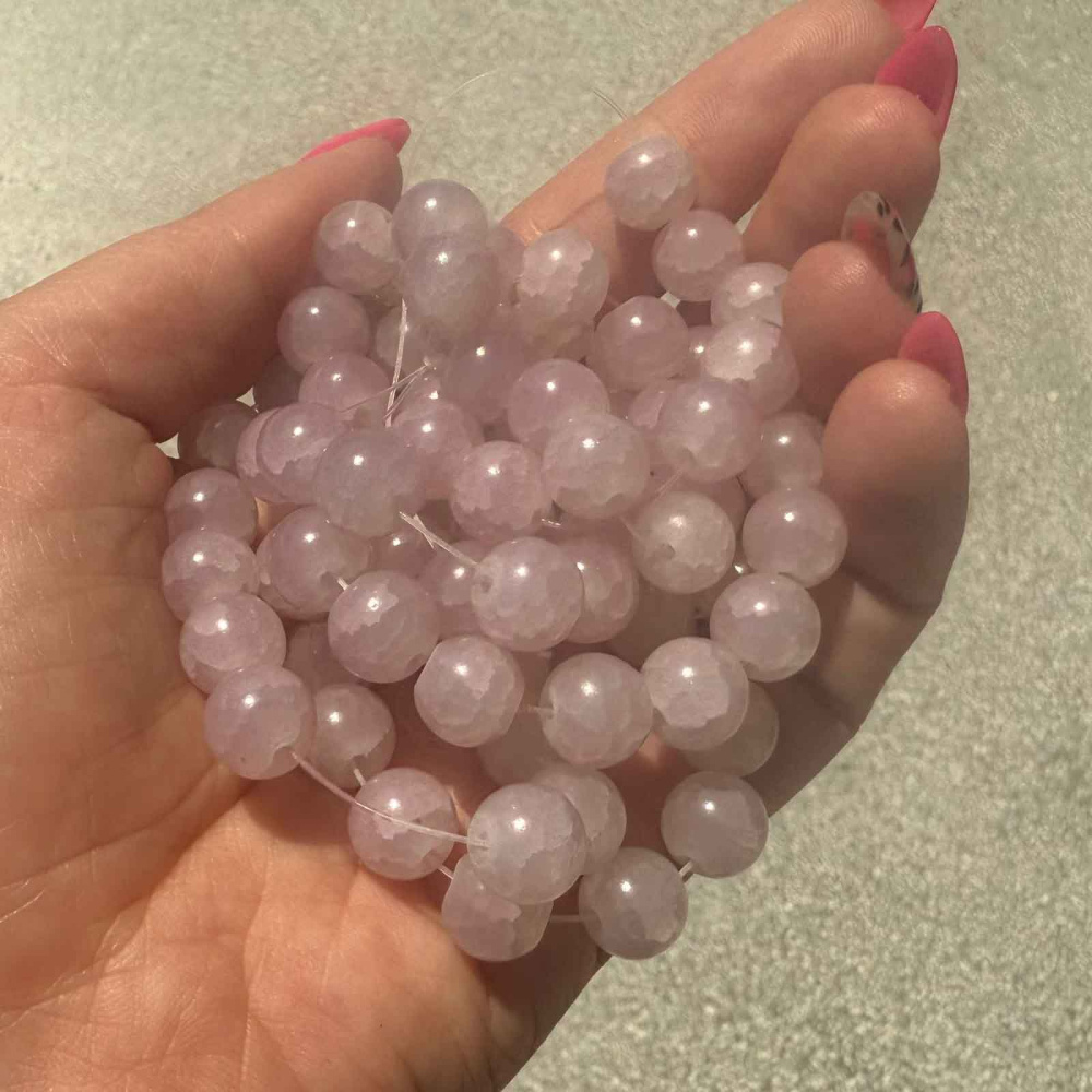 Mărgele Magice Fotocromice din Sticlă Crăpată 10 mm – Crem devine Mov la Soare, Gaură 1 mm, Șirag ~85 buc – Ideale pentru Bijuterii DIY cu Schimbare de Culoare și Proiecte Handmade