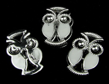 CCB Connector Bead / Owl, 25x16x4.5 mm, White -5 pieces