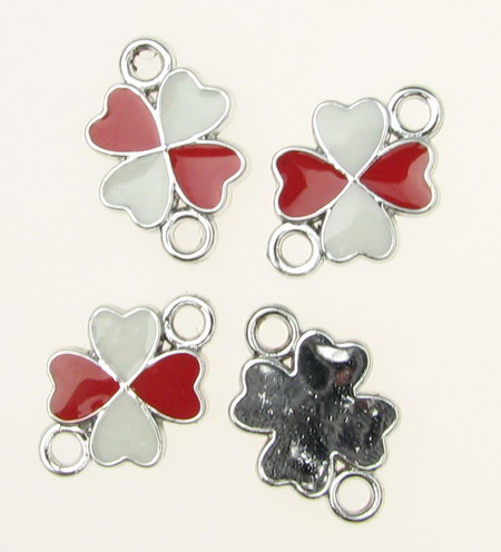 CCB Painted Four-leaf Clover Link Charm, 22x15x3 mm, Hole: 2.5 mm, White-red -5 pieces