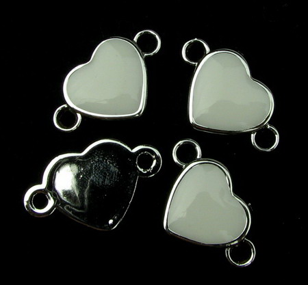 CCB Painted Connecting Element / Heart , 24x15x3 mm, Hole: 2.5 mm, White -5 pieces