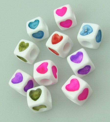 Two-color cube bead with hearts 7x7 mm hole 4 mm mix - 20 grams ~89 pieces