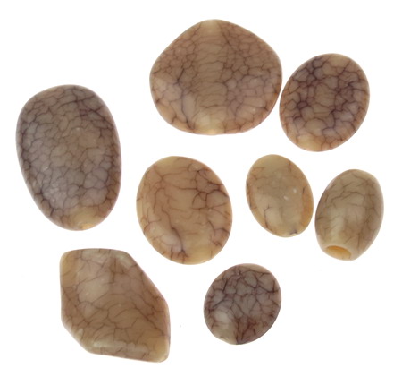 Margele imitatie piatra Forme asortate 17-40x8x25x8-14 mm gaura 2-5 mm alb -50 grame ~ 20 bucati