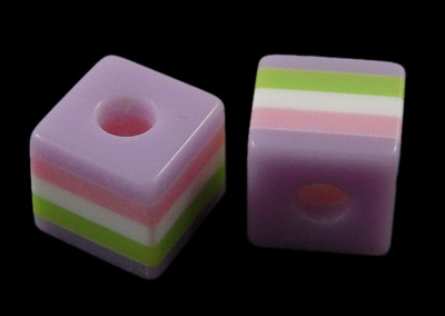 Куб 10x10x9.5 мм дупка 4 мм цветно 3-50 броя