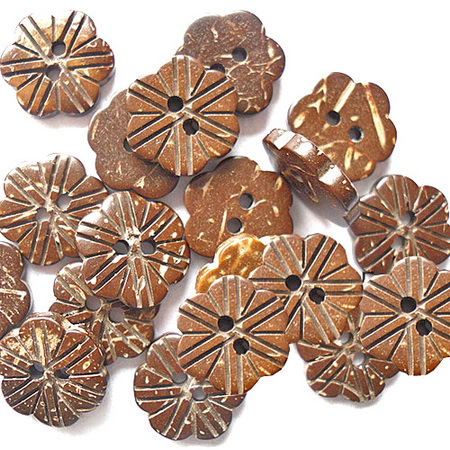 Coconut flower shaped flat button15 mm hole - 5 pieces