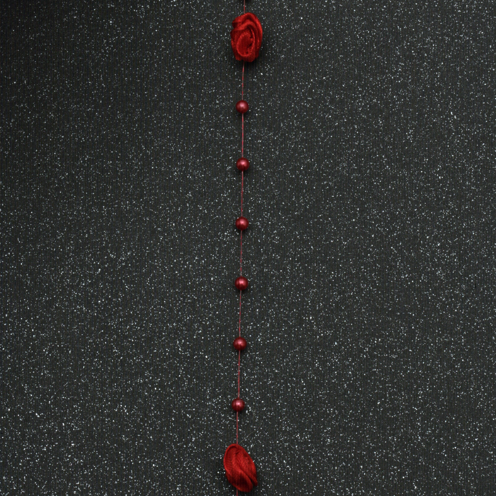 Гирлянд с пластмасова перла и розичка от текстил цвят червен 4 мм ~15 мм -1 метър