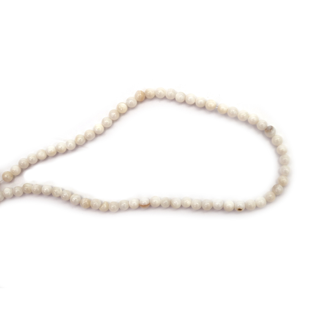 Наниз мъниста полускъпоценен камък седеф, бяло топче -5 мм дупка -1 мм  ±80 броя