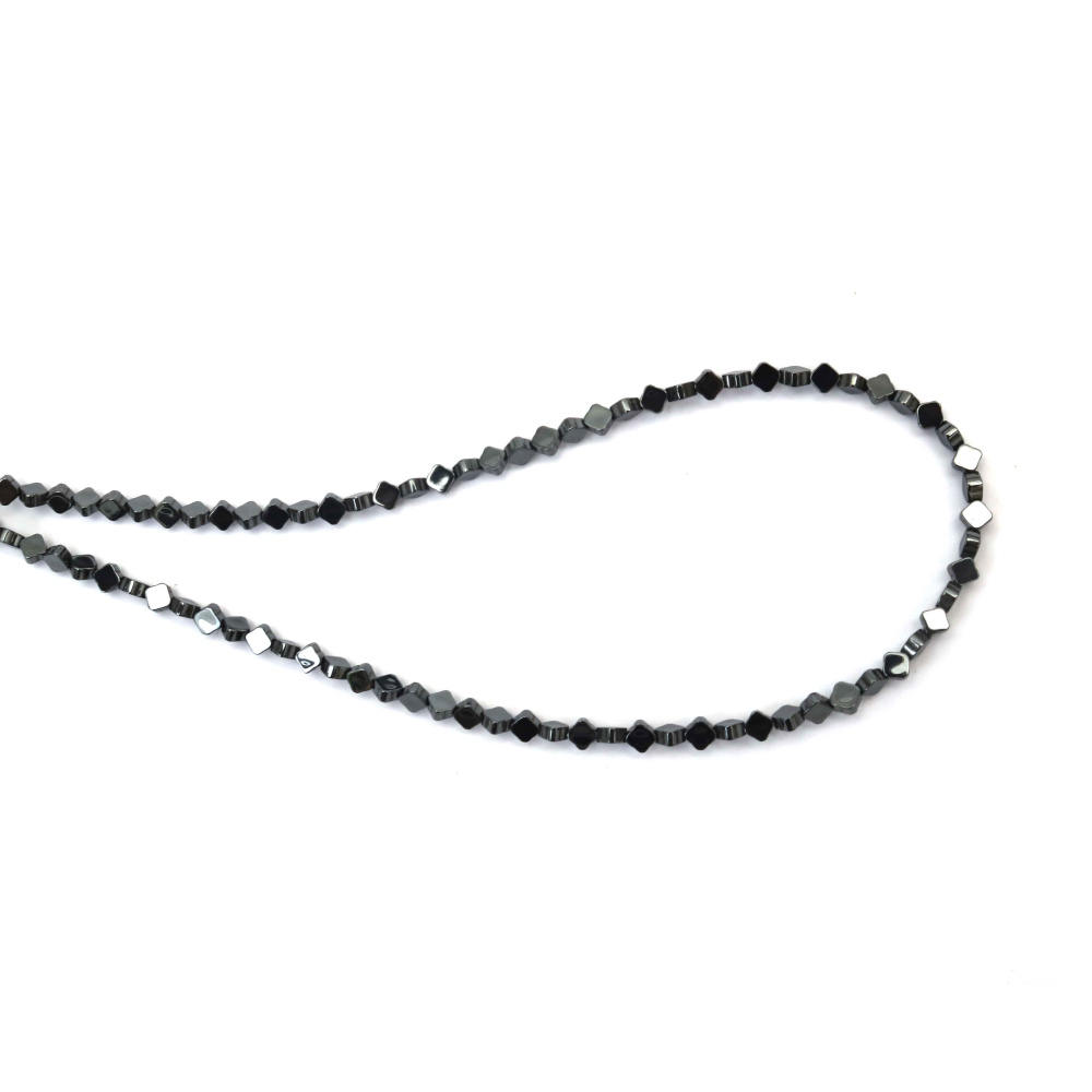 Perline in Ematite Non Magnetica, Forma Rombo (Diamante), Grigio Scuro Metallico, 4x4x2 mm, Foro 1 mm, Ca. 100 pz - Perline Semipreziose Distanziatrici per Creazione Gioielli, Bracciali, Collane e Fai da Te
