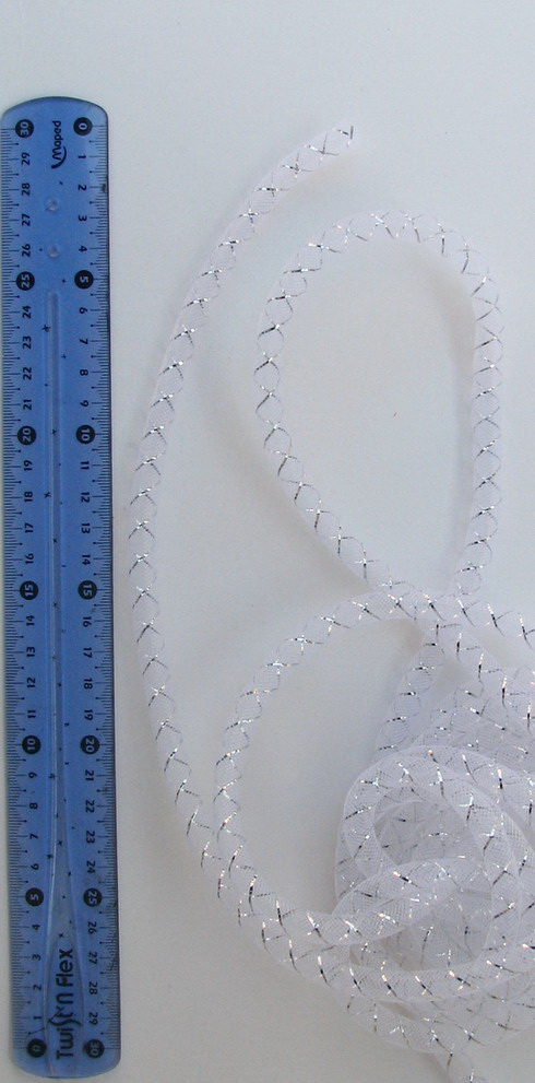 Шнур мрежест тръбичка 8 мм бял с ламе-5 метра