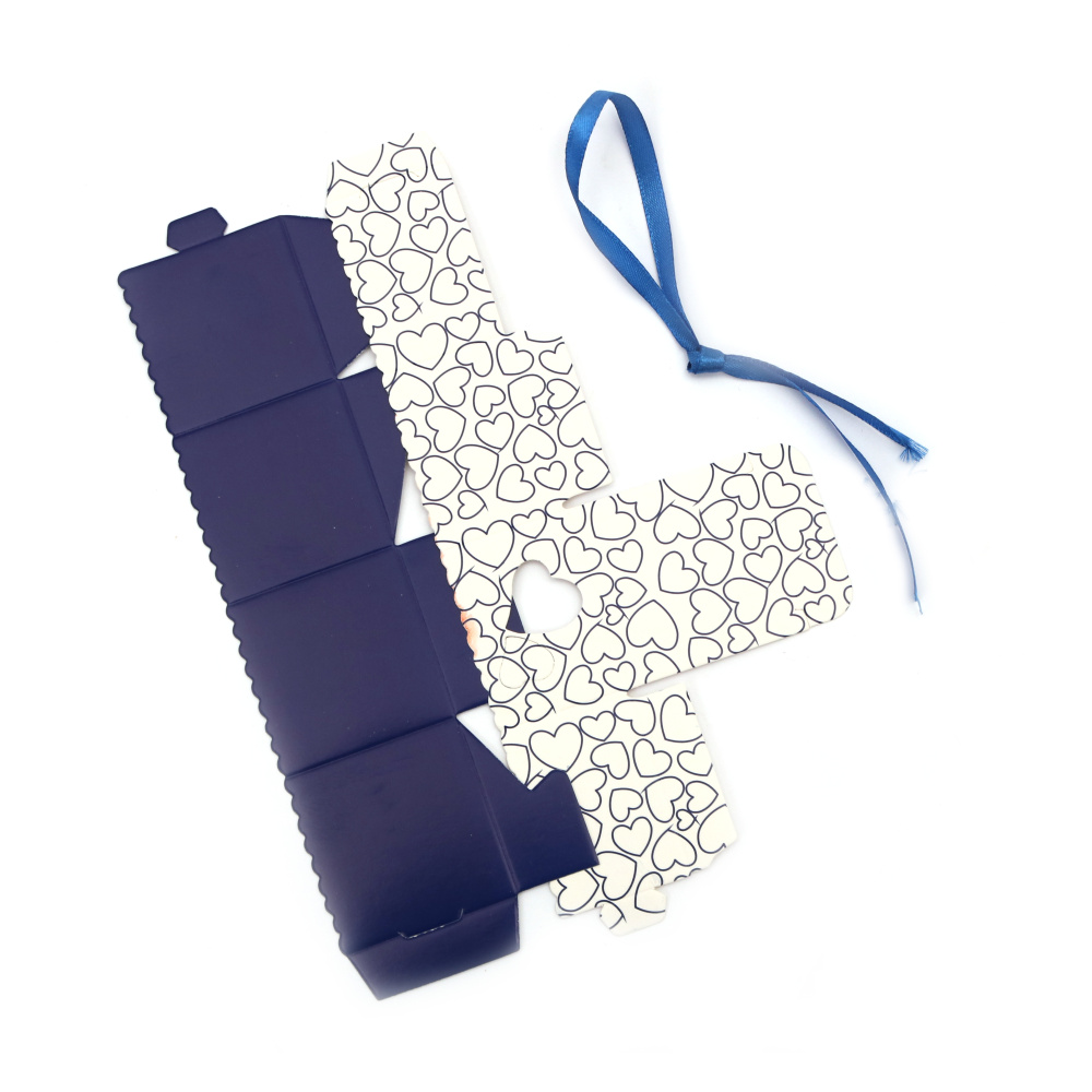 Cutie carton inimioare pliabile 5,2x5,2x5 cm culoare albastru inchis cu panglica