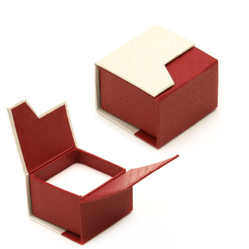 Jewellery box with magnet 50 x 50 x 40 mm