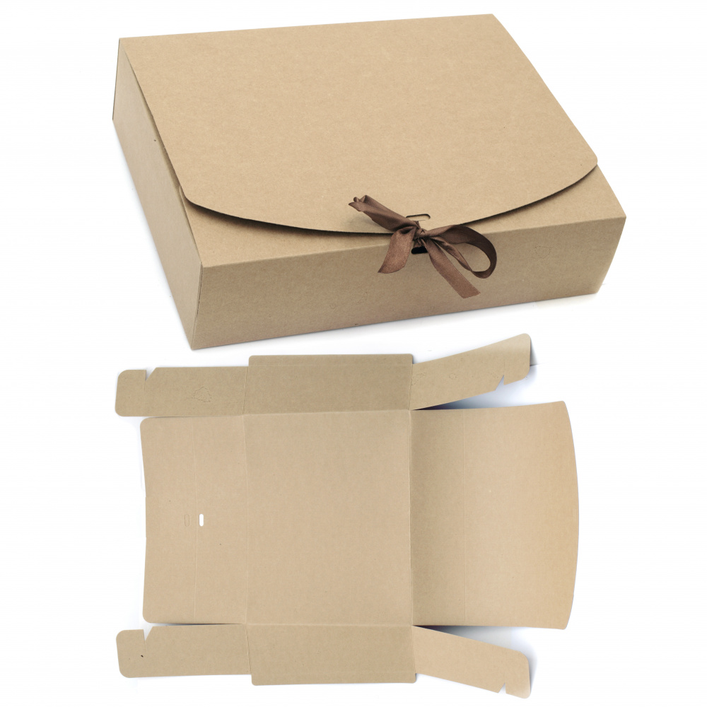 Кутия крафт картон сгъваема 31x25x8 см с връзка