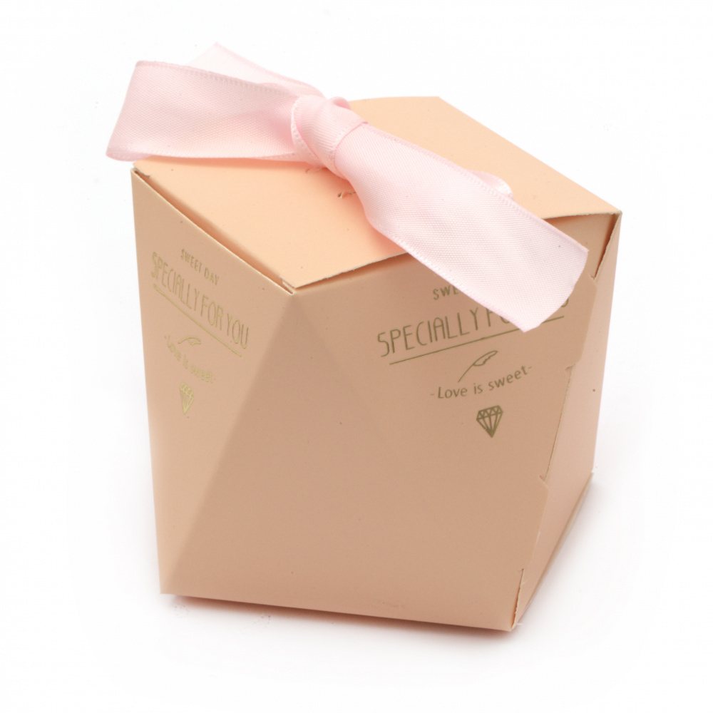 Кутия за подарък с надпис сгъваема 7x7x7.5 см с панделка