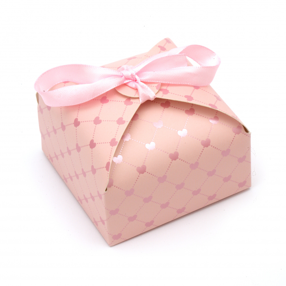 Кутия картонена сгъваема 5.5x7.5 см цвят розов със сърце