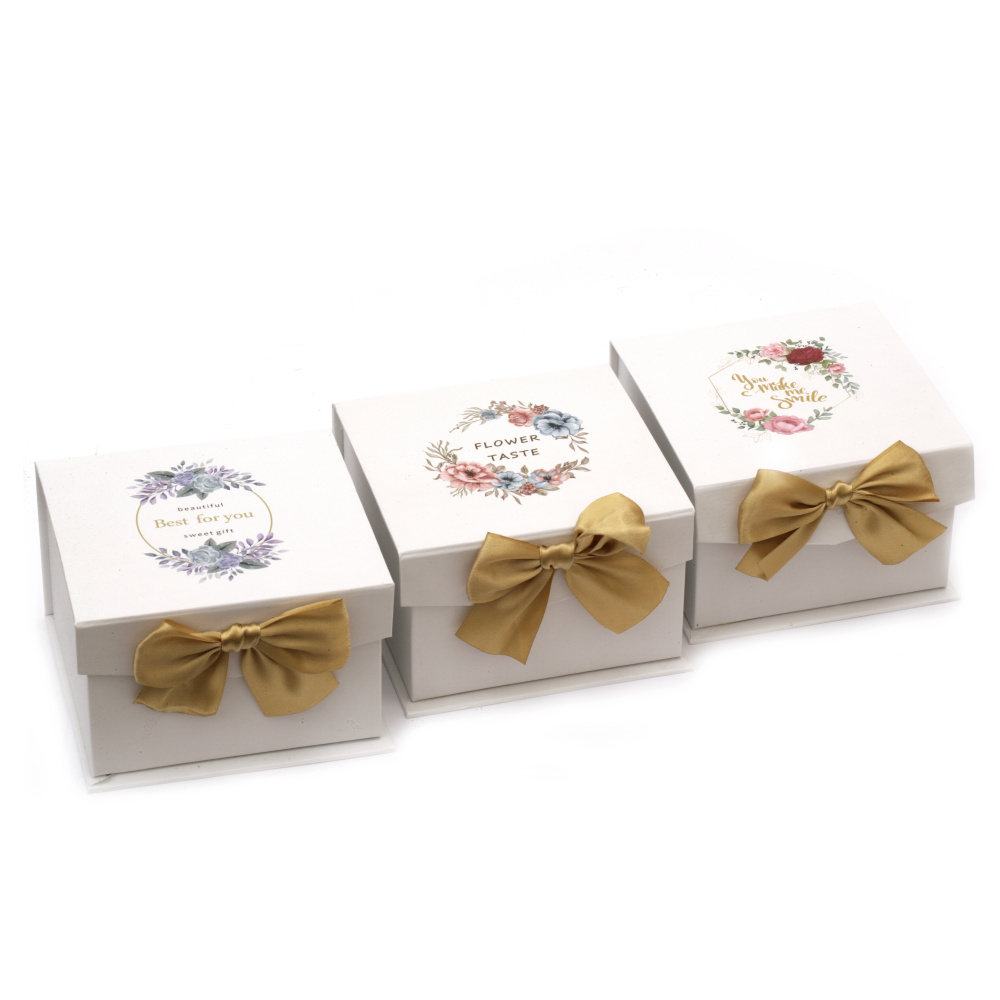 Gift Box with Ribbon Bow and Magnetic Clasp / ASSORTED /  17x17x10.5 cm 