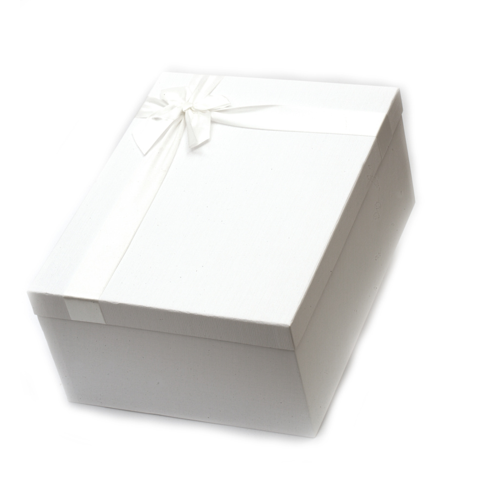 Minimalist Gift Box with Ribbon / 19x12x7.5 cm / White