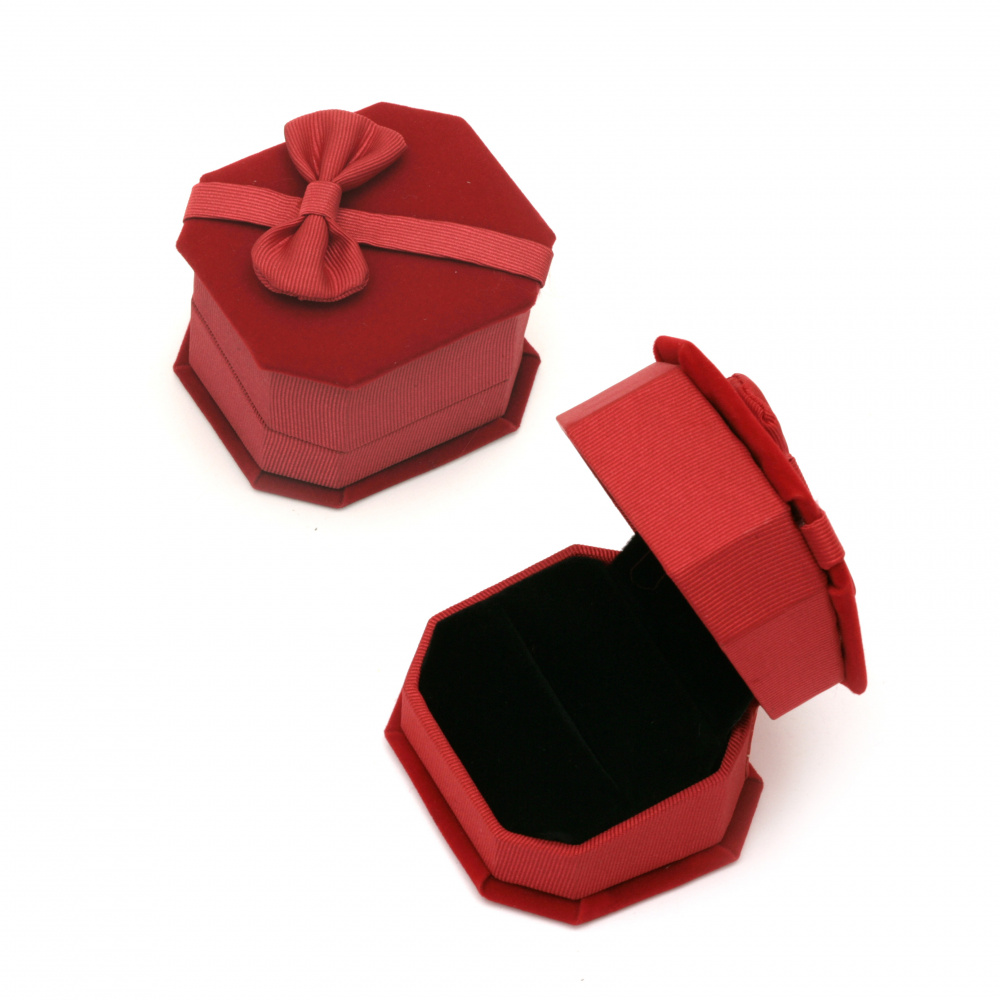 Кутия за бижута 6.4x5.7x4.5 см кадифена червена