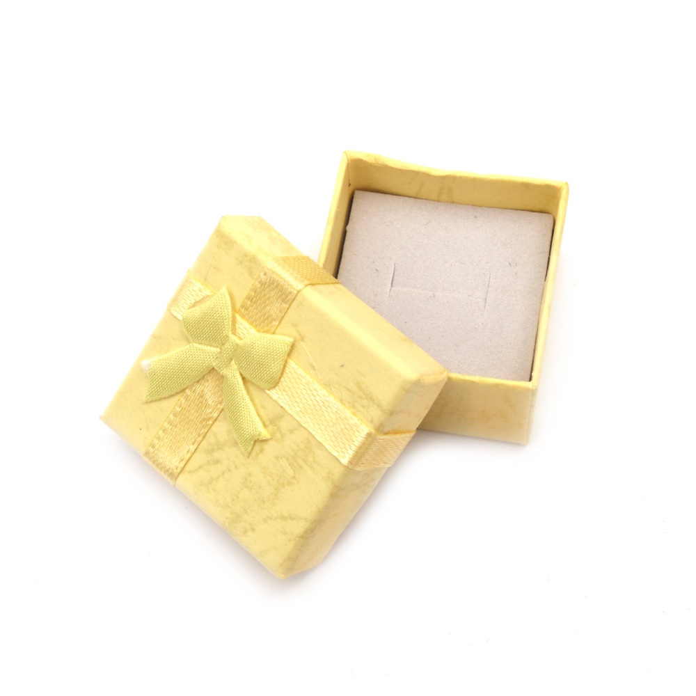 Jewelry Gift Box with Ribbon Bow / 4x4 cm / Yellow
