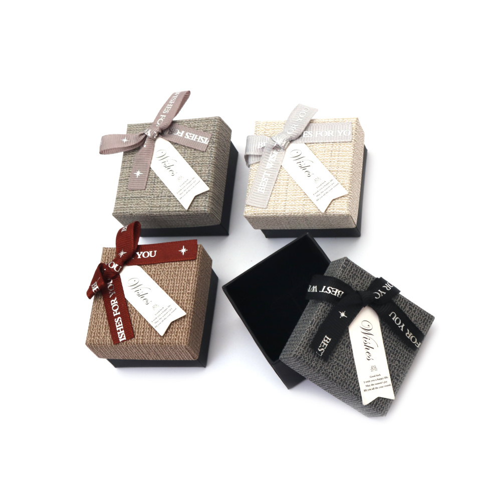 Кутия за бижута 5x5 см различни цветове -24 броя