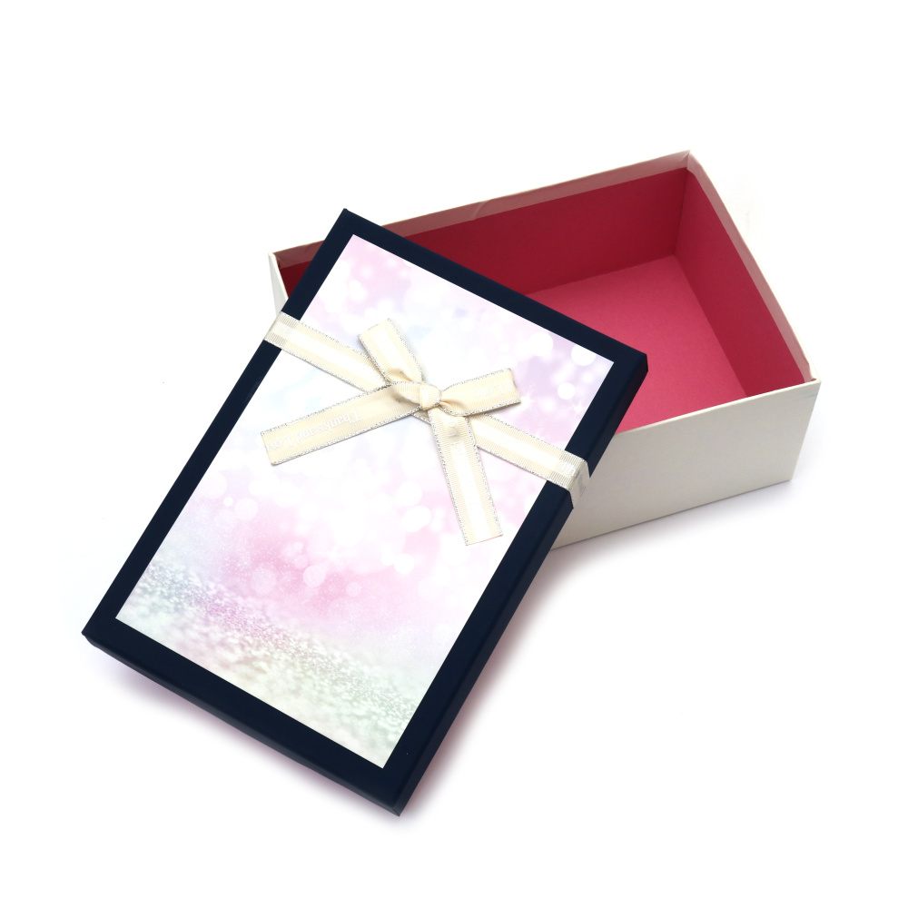Cutie cadou cu panglică 19x12x7 cm culoare albă cu capac roz