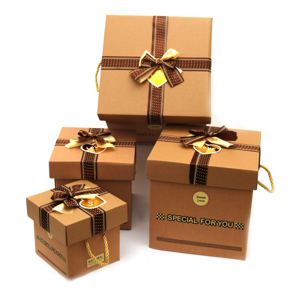 Set of 4 Kraft Cardboard Gift Boxes with Handles: 13.5x13.5x12 cm, 17x17x16 cm, 20.5x20.5x19.5 cm and 24x24x22.5 cm