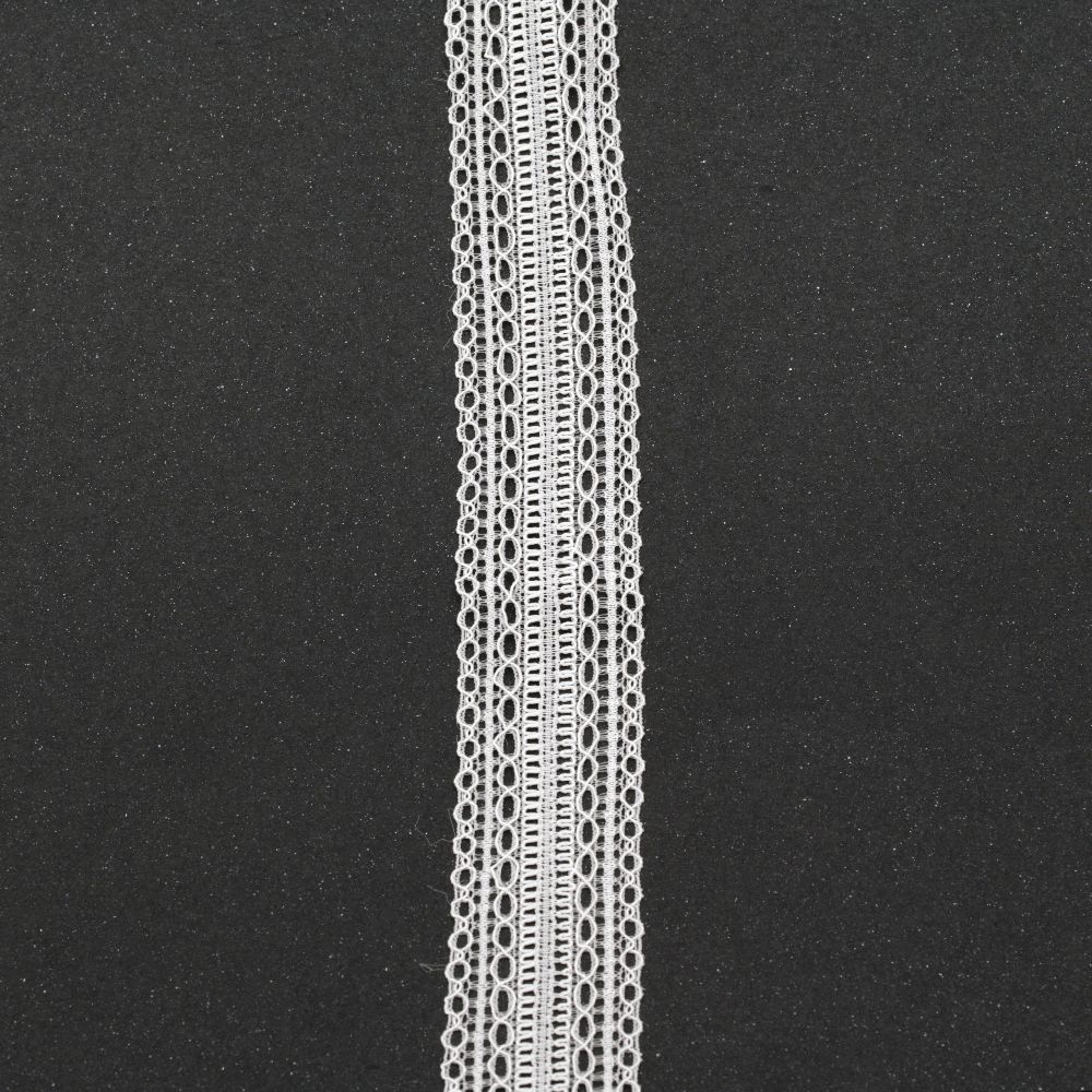 Panglică din dantelă elastică de 28 mm alb - 1 metru
