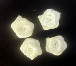 Rose flower head, cloth element for decoration of wedding invitations, cards, DIY wreath, scrapbook craft 18 mm white - 50 pieces