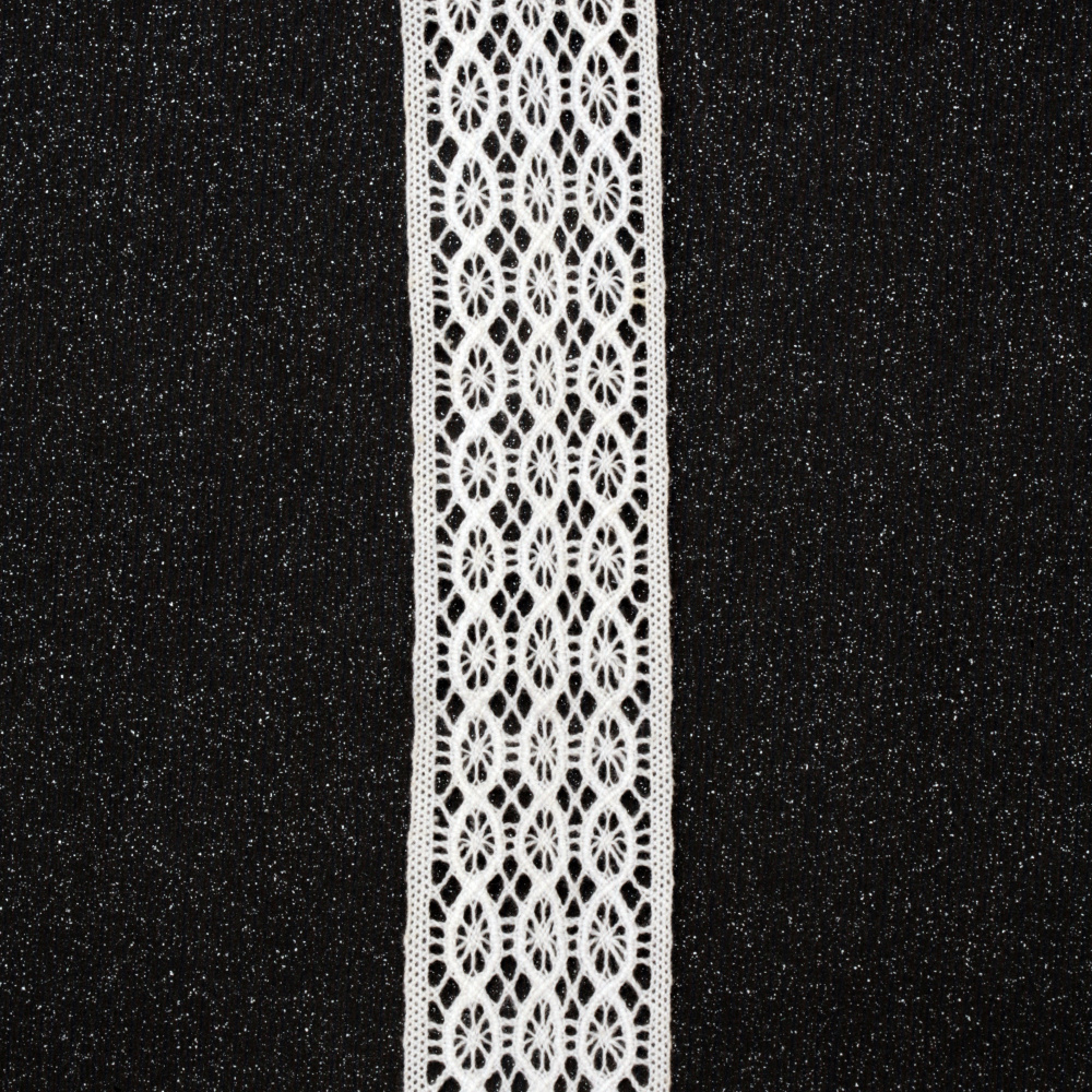 Лента дантела памук 35 мм цвят бял- 1 метър