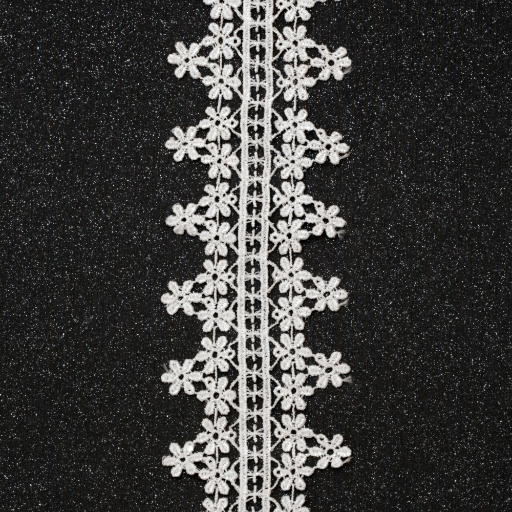 Strip of Crocheted Lace with Floral Pattern / 60 mm / White - 1 meter