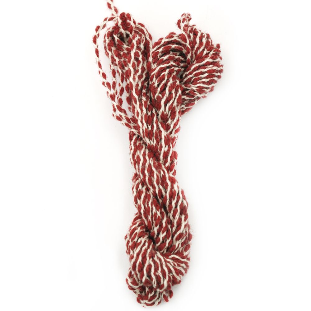 Пресукано мартеница Фолклор 70 процента вълна, 10 процента памук ,20 процента акрил -червено с бяло -15 метра