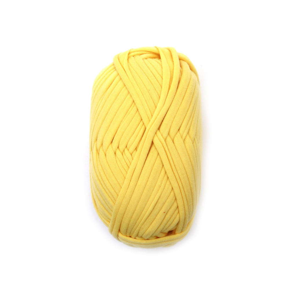 Fir panglică tricotată galben deschis, 100% poliester – 100 g – Perfect pentru croșetat, tricotat și proiecte DIY creative