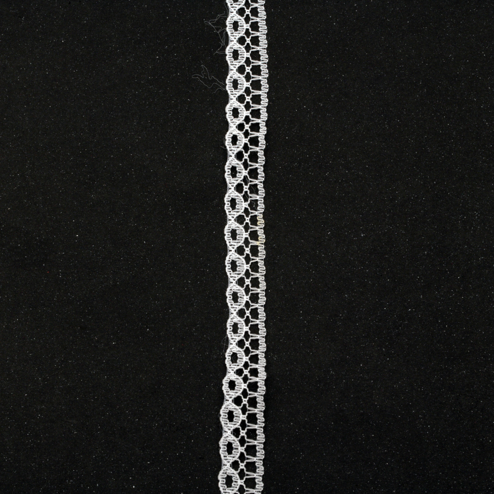 Дантелена лента 12 мм бяла - 5 метра