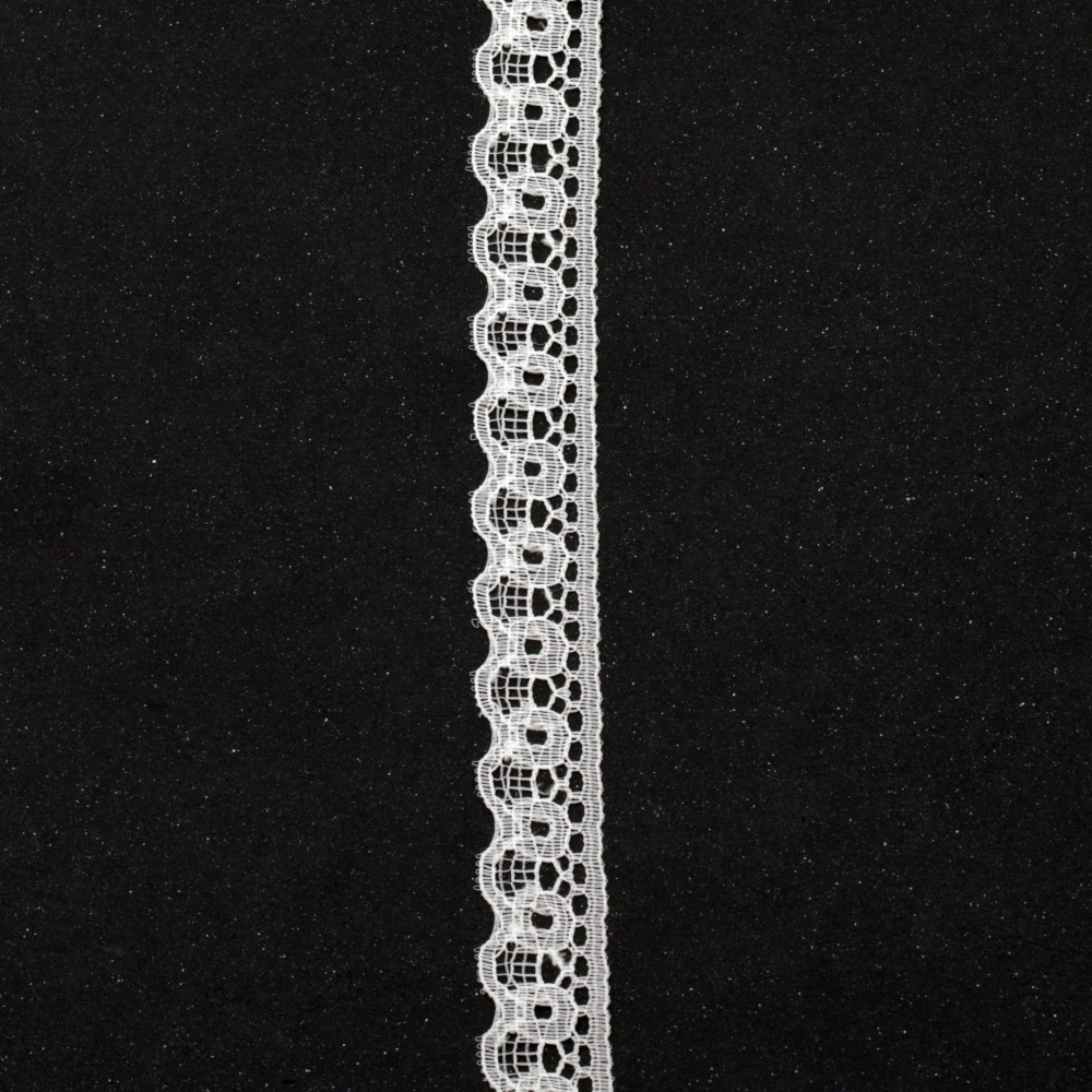 Panglica de dantelă 13 mm crem -1 metru
