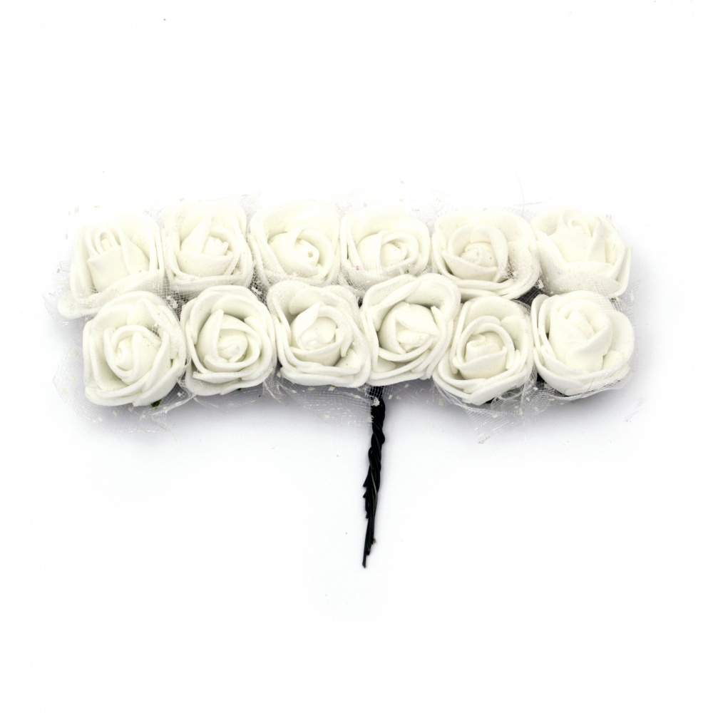 Букет от гумирани рози с органза цвят бял 25x80 мм -12 броя